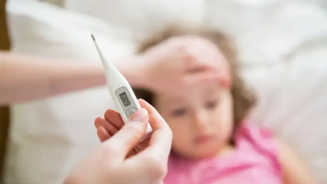 Atenção pais e avós! Vacinação gratuita contra a gripe alargada às crianças até aos 4 anos