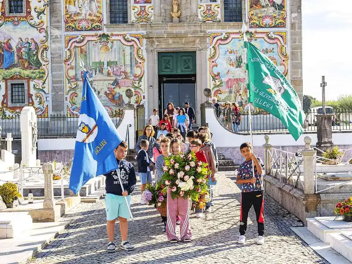 Válega assinala 116 anos da fundação da Escola Oliveira Lopes com Homenagem aos Irmãos Oliveira Lopes